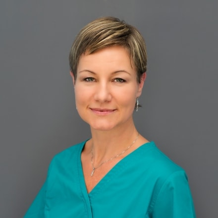 Dr. Cecília Várnagy