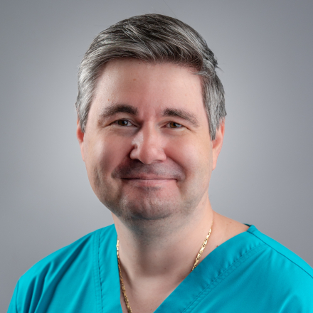 Dr. Krisztián Gucsi Végh